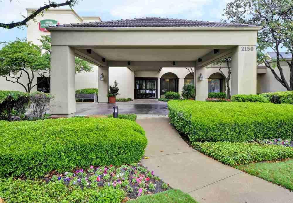 Courtyard Dallas Medical Market Center מראה חיצוני תמונה